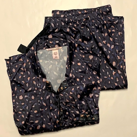 Unique Victoria’s Secret Pants Pajama Set. - Picture 1 of 1
